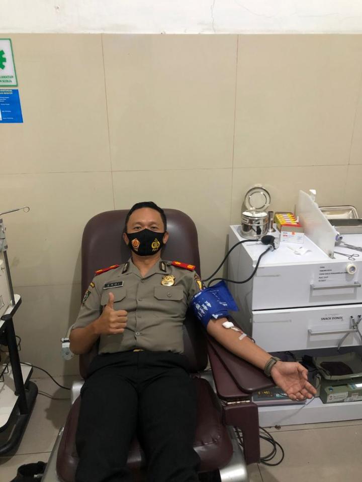 Kompol Endi Mengajak Anggota Polri Untuk Ikut Bakti Sosial Donor Darah